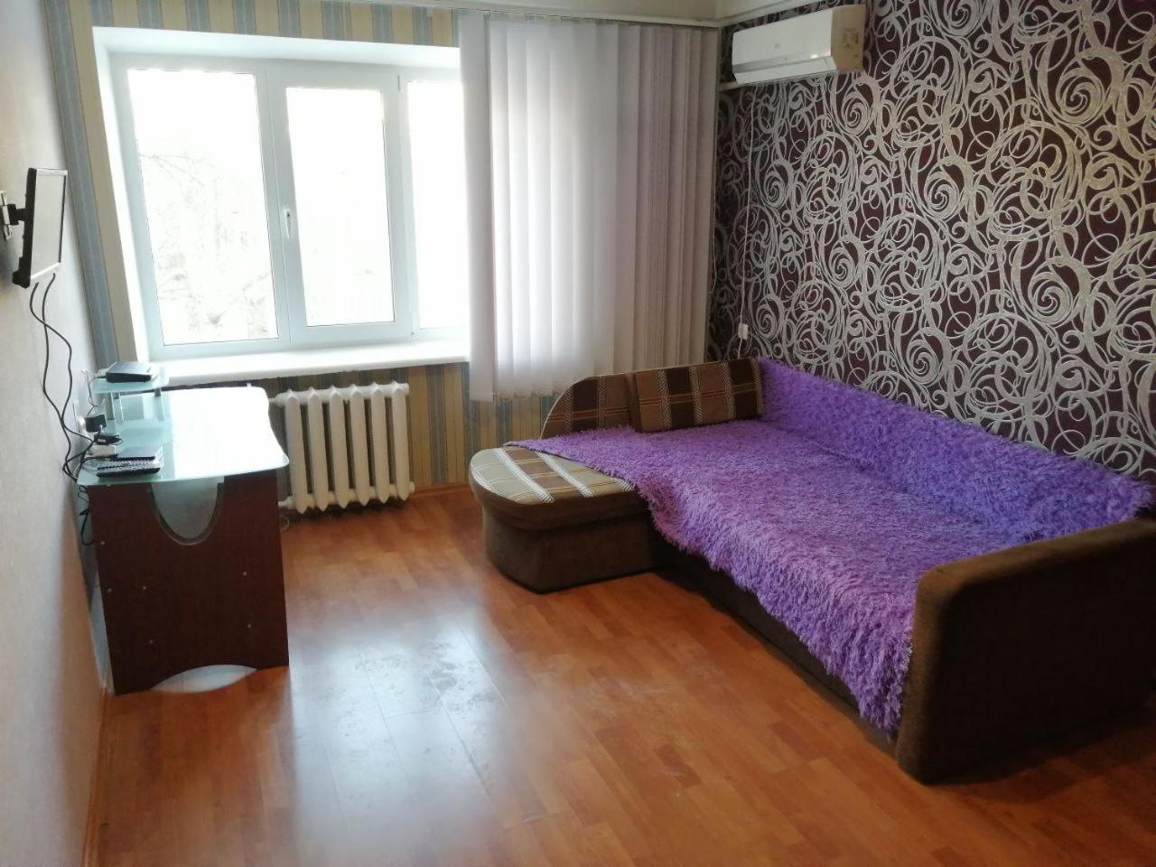 1к саксаганского 87 Apartment