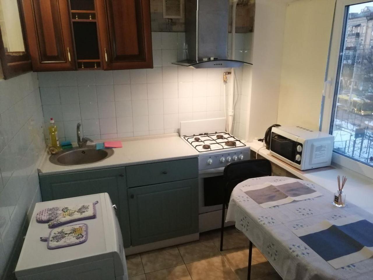 1к саксаганского 87 * Kyiv
